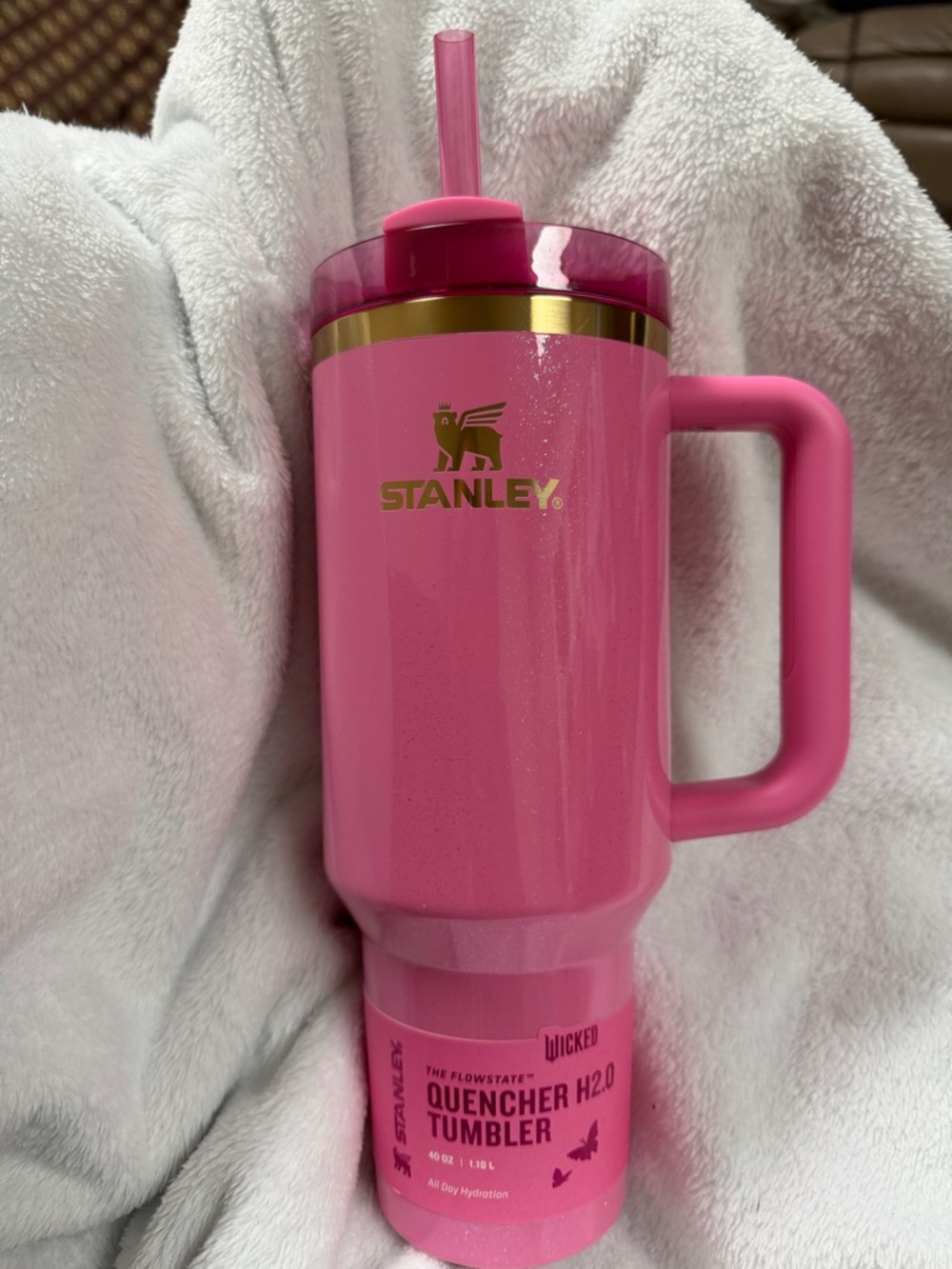 Wicked “Glenda” Stanley Hot Pink Tumbler with sparkles & Gold Accents - Picture 2 of 13